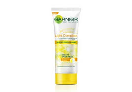 Garnier Bright Complete Vitamin C Face Wash 100ml